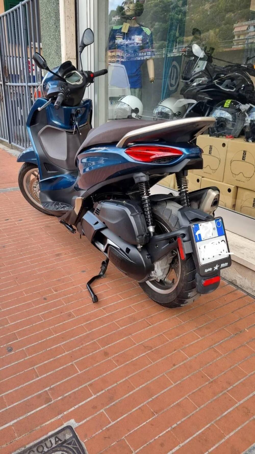 Piaggio Beverly 400 ABS-ASR (2021 - 24) (2)