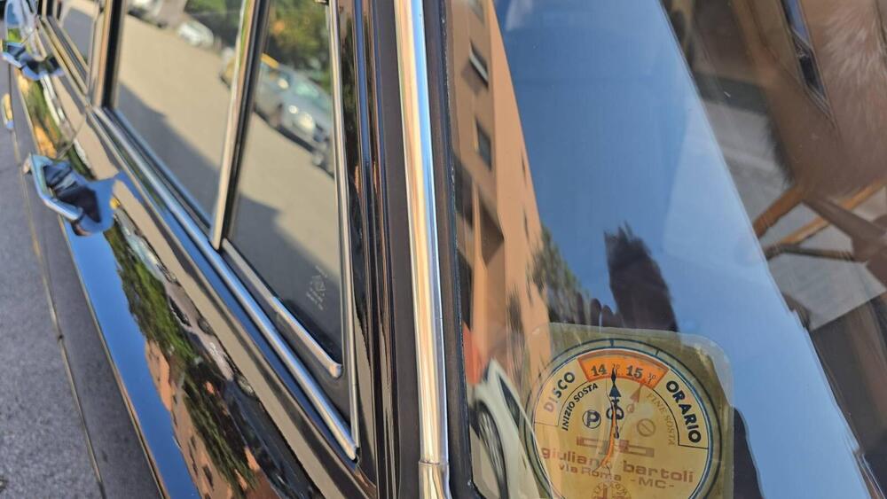 Alfa Romeo Nuova Giulia 1300 Super d'epoca a Ancona (10)