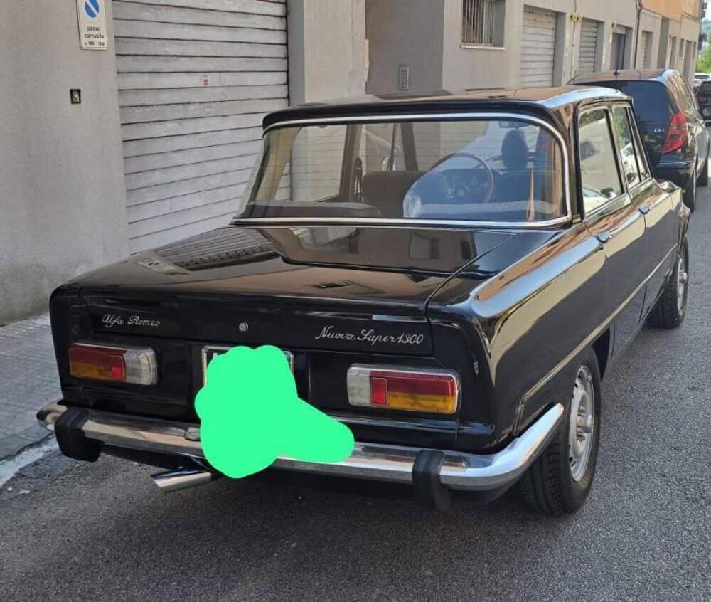 Alfa Romeo Nuova Giulia 1300 Super d'epoca a Ancona (13)