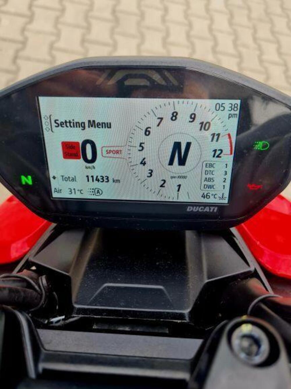Ducati Streetfighter V2 (2022 - 24) (7)