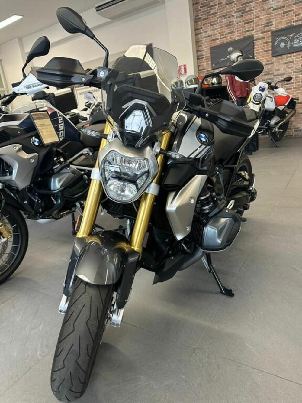Bmw R 1250 R (2021 - 25)