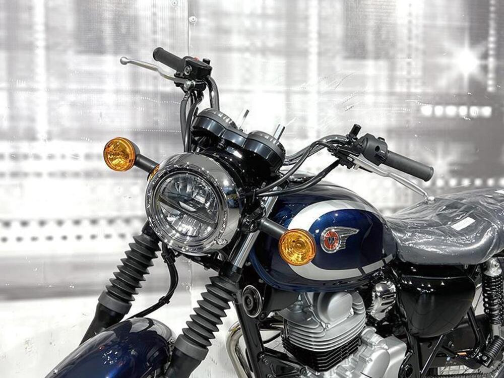 Kawasaki W 230 (2025 - 26) (9)