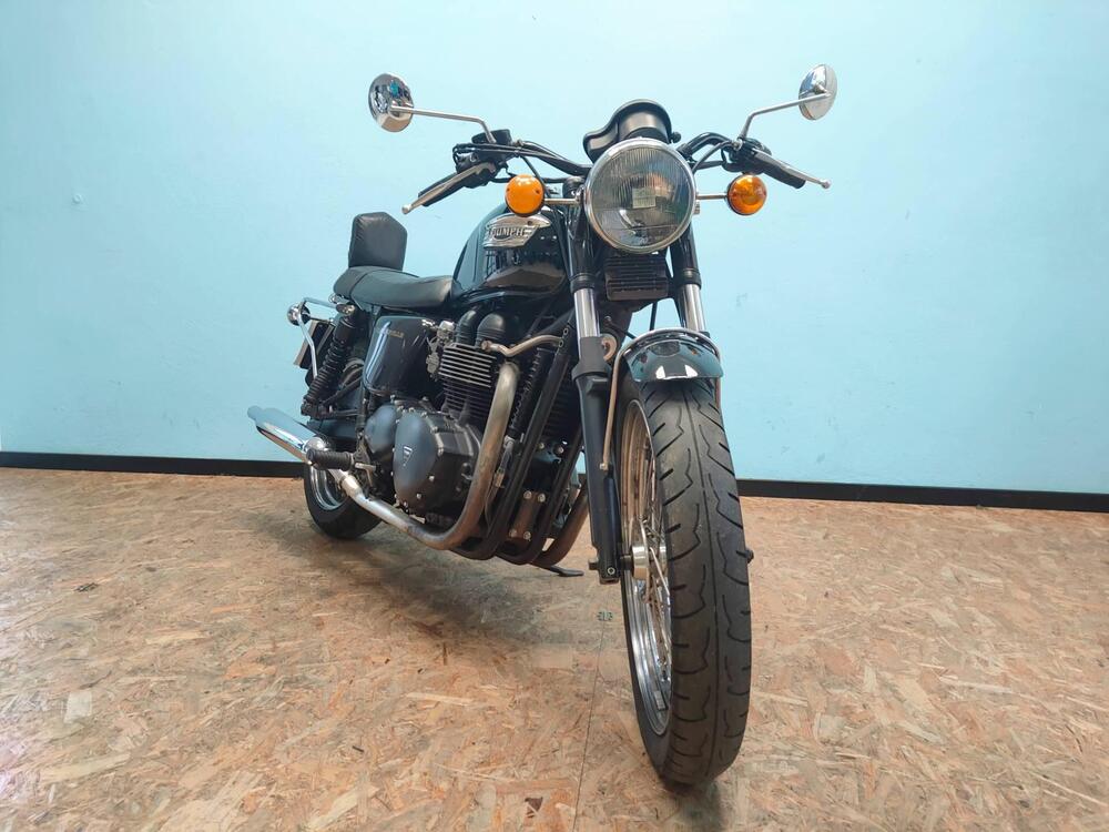 Triumph Bonneville 800 (2002 - 07) (2)