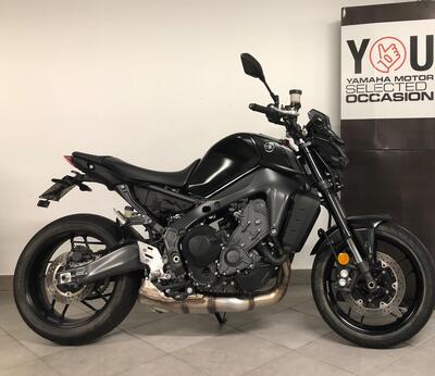 Yamaha MT-09 (2021 - 23) usata