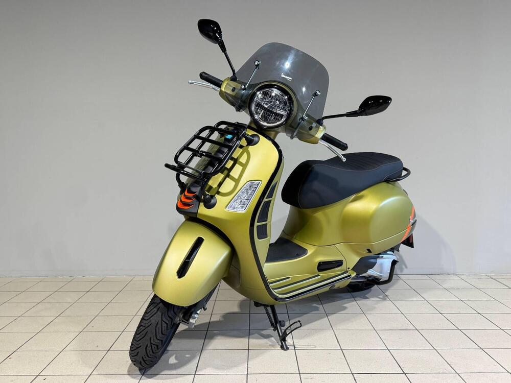 Vespa GTS 300 Super Sport (2023 - 24) (2)