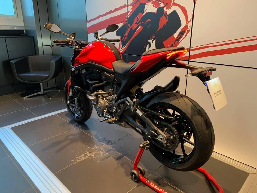 Ducati Monster 937 (2021 - 25) (8)