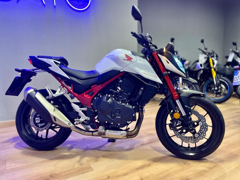 Honda CB 750 Hornet (2023 - 24) (2)