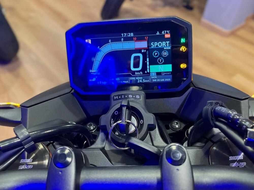 Honda CB 750 Hornet (2023 - 24) (9)