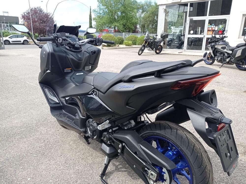 Yamaha T-Max 560 (2025 - 26) (4)