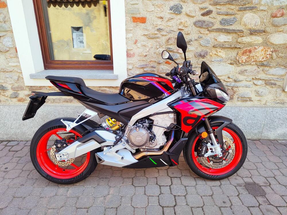 Aprilia Tuono 660 Factory (2022 - 24) (2)