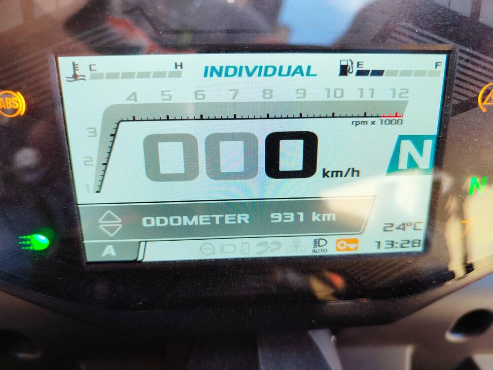 Aprilia Tuono 660 Factory (2022 - 24) (18)