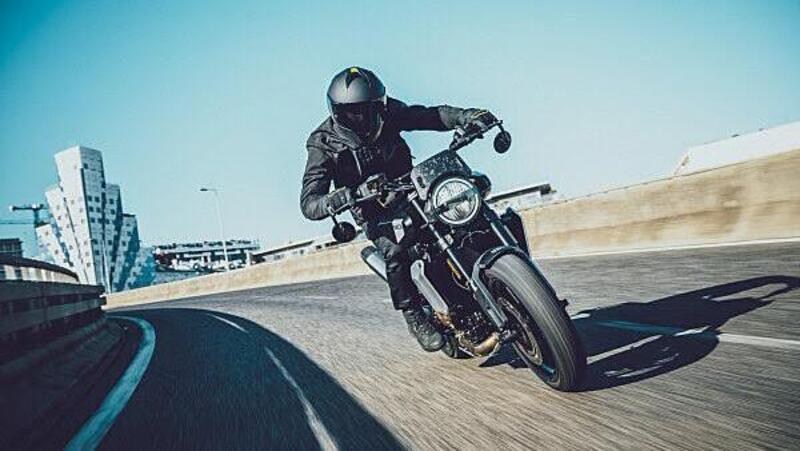 Test Ride Husqvarna: Vitpilen e Svartpilen 801 in prova con Escape the Ordinary