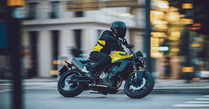 Test Ride Husqvarna: Vitpilen e Svartpilen 801 in prova con Escape the Ordinary