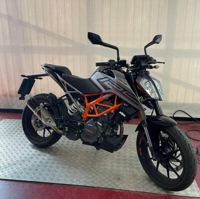 KTM 125 Duke (2021 - 23) usata