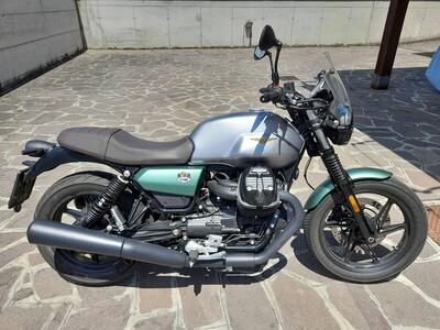 Moto Guzzi V7 Stone Centenario (2021 - 22) usata