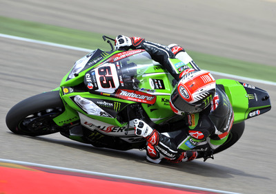 SBK.  Rea vince Gara1 ad Aragon