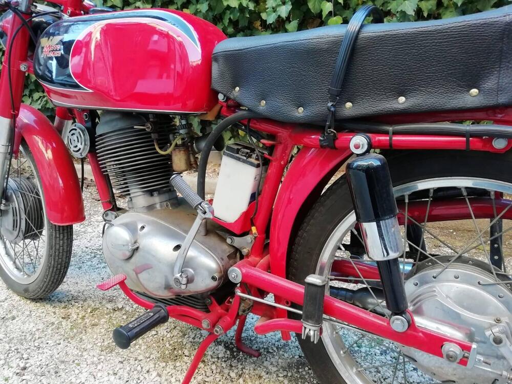 Moto Morini Tresette 175 (11)
