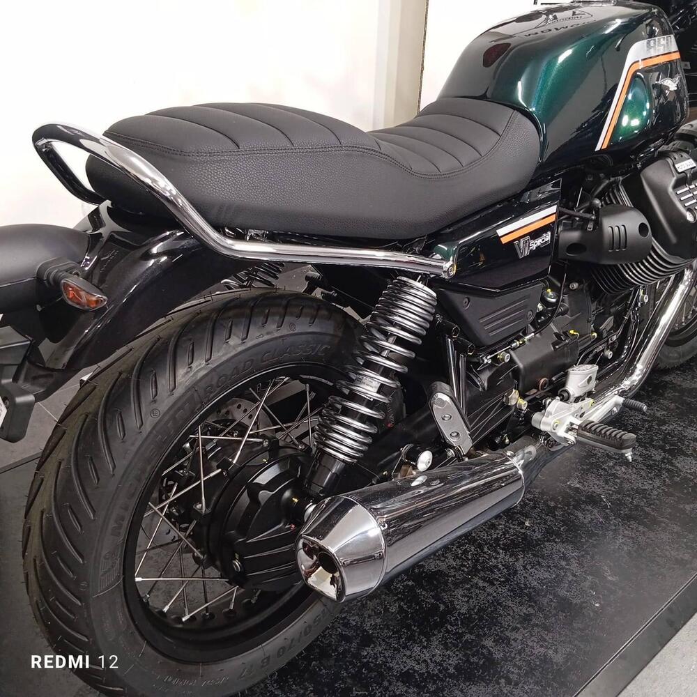 Moto Guzzi V7 Special (2025) (5)