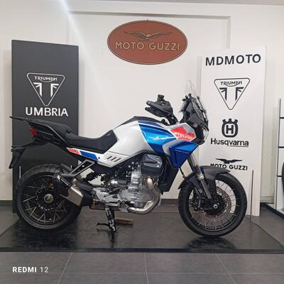 Moto Guzzi Stelvio Duecento Tributo (2025) nuova