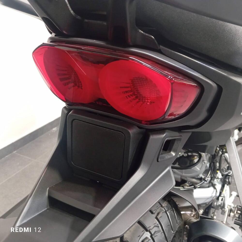 Moto Guzzi Stelvio Duecento Tributo (2025 - 26) (6)