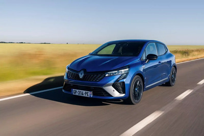Renault Clio 2025: scende in campo e le ha tutte contro. Top e Flop