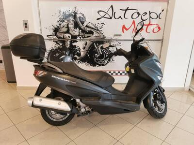 Suzuki Burgman UH 200 (2014 - 15) usata