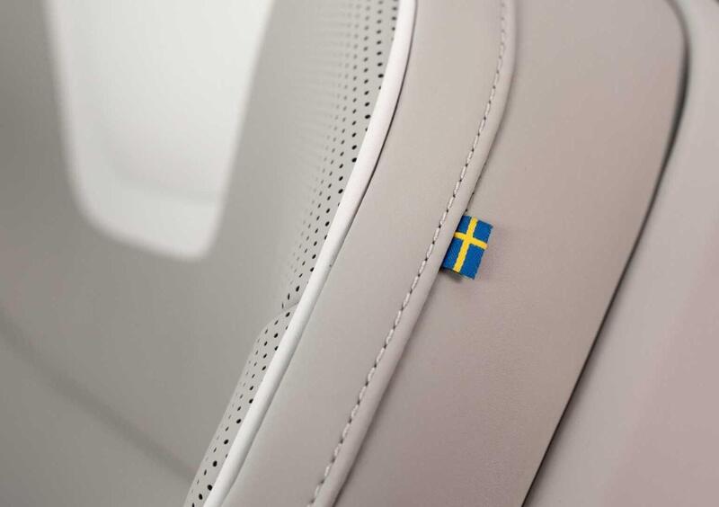 Volvo ES90 (2025-->>) (24)