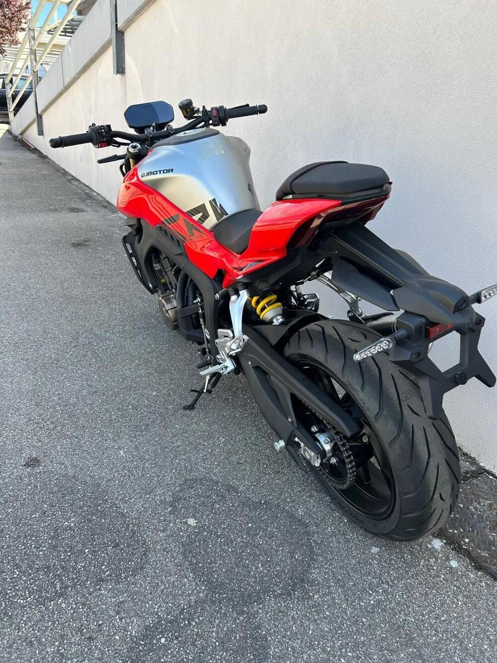QJ Motor SRK 800 (2025 - 26) (3)