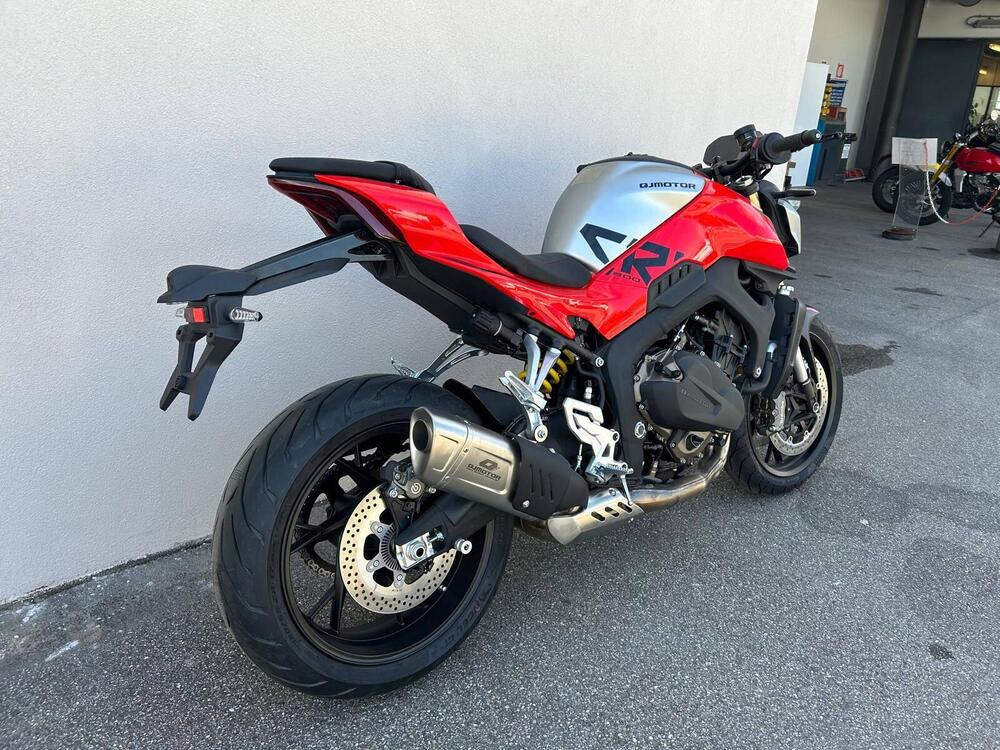 QJ Motor SRK 800 (2025 - 26) (5)