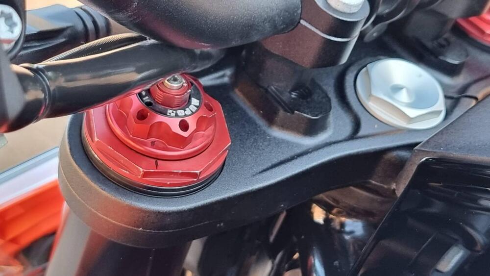 KTM 1290 Super Duke R (2019) (7)