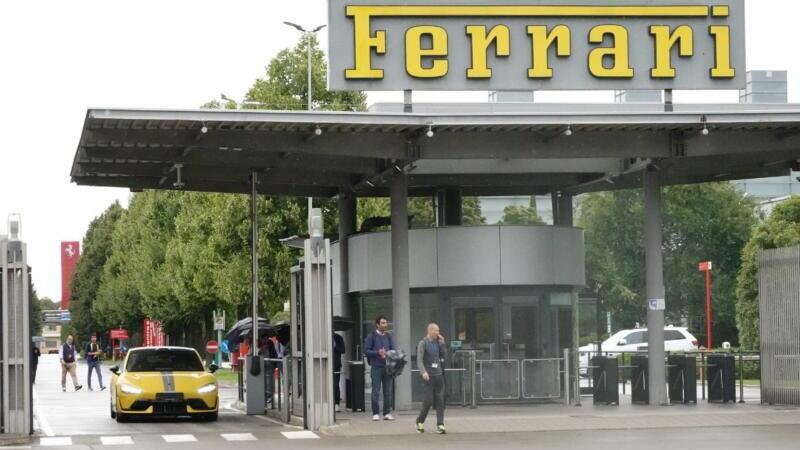 Ferrari studia la SU7 Ultra di Xiaomi: Maranello sotto shock [Foto Spia]
