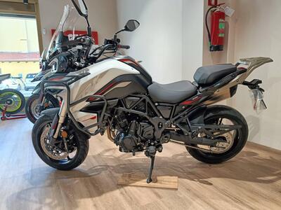 Benelli TRK 702 (2026) nuova