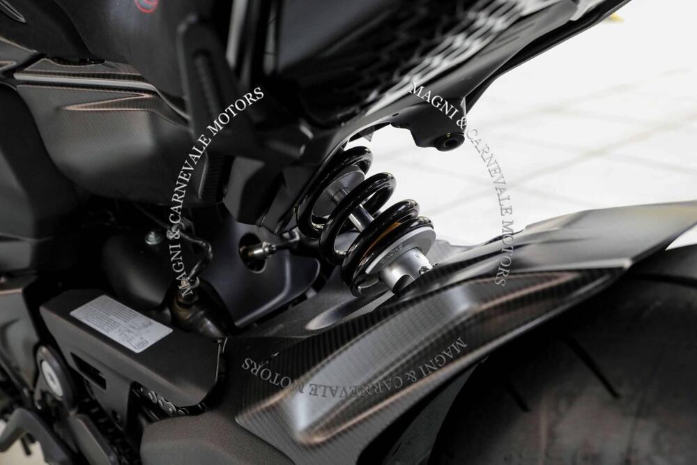 Ducati Diavel for Bentley (2024) (15)