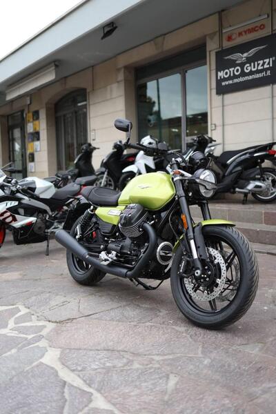 Moto Guzzi V7 Sport (2025) nuova