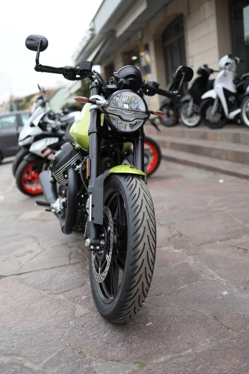 Moto Guzzi V7 Sport (2025) (9)