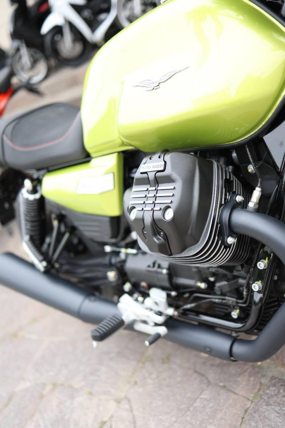 Moto Guzzi V7 Sport (2025) (12)