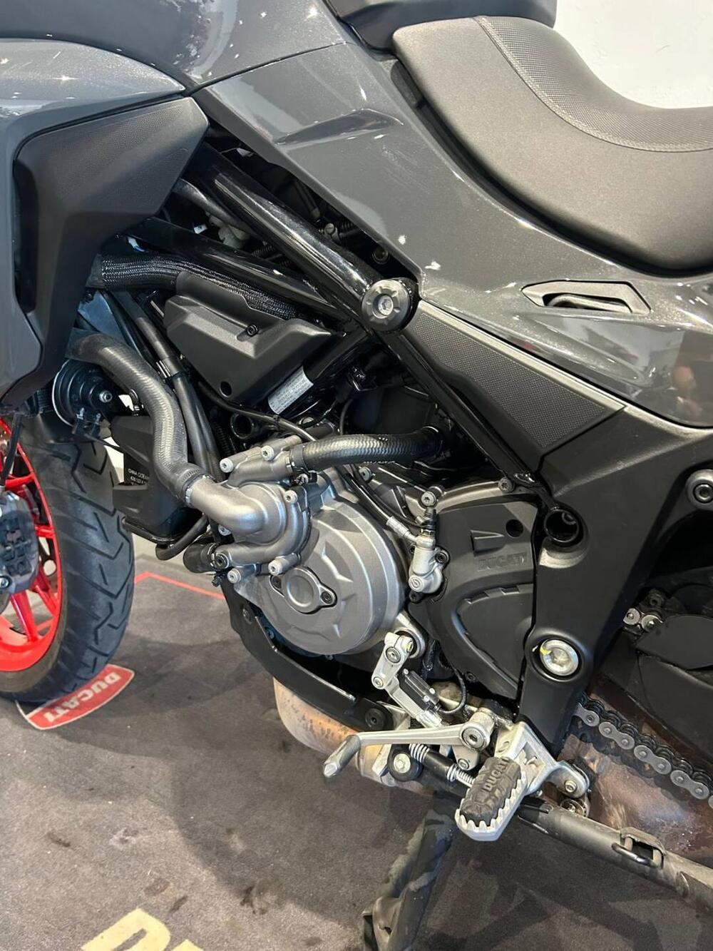Ducati Multistrada V2 S (2022 - 24) (10)