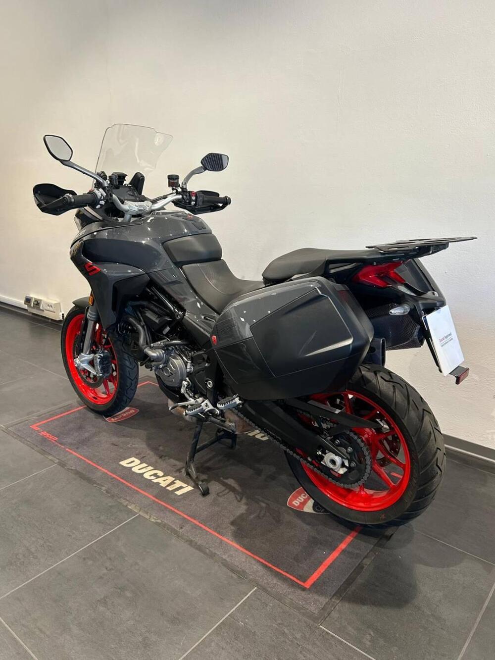 Ducati Multistrada V2 S (2022 - 24) (4)