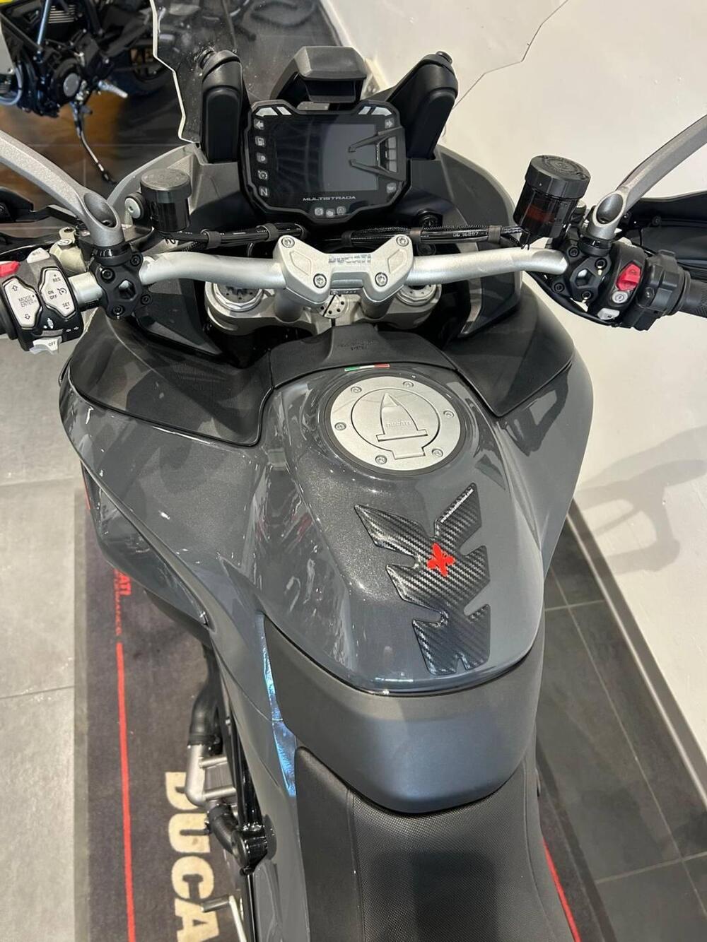 Ducati Multistrada V2 S (2022 - 24) (8)