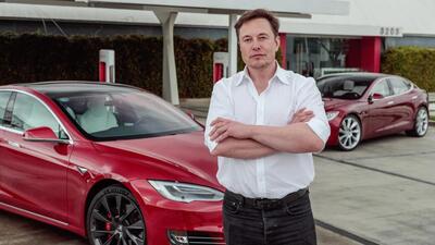 Elon Musk accende il dibattito sull&rsquo;elettrico: &ldquo;La gente vuole l&rsquo;auto elettrica, ma non pu&ograve; permettersela&rdquo;