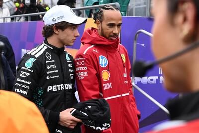 F1. Lewis Hamilton difende Antonelli dopo Spa: &quot;Ha solo 18 anni, ma sta facendo un ottimo lavoro&quot;