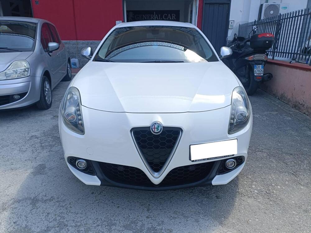 Alfa Romeo Giulietta usata a Napoli (2)