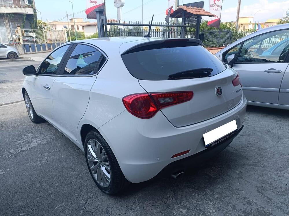 Alfa Romeo Giulietta usata a Napoli (4)