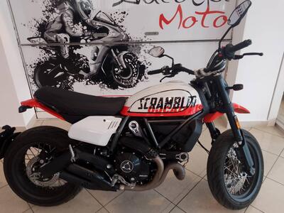 Ducati Scrambler 800 Urban Motard (2022) usata