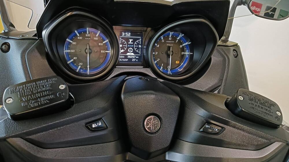 Yamaha T-Max 560 (2020 - 21) (6)