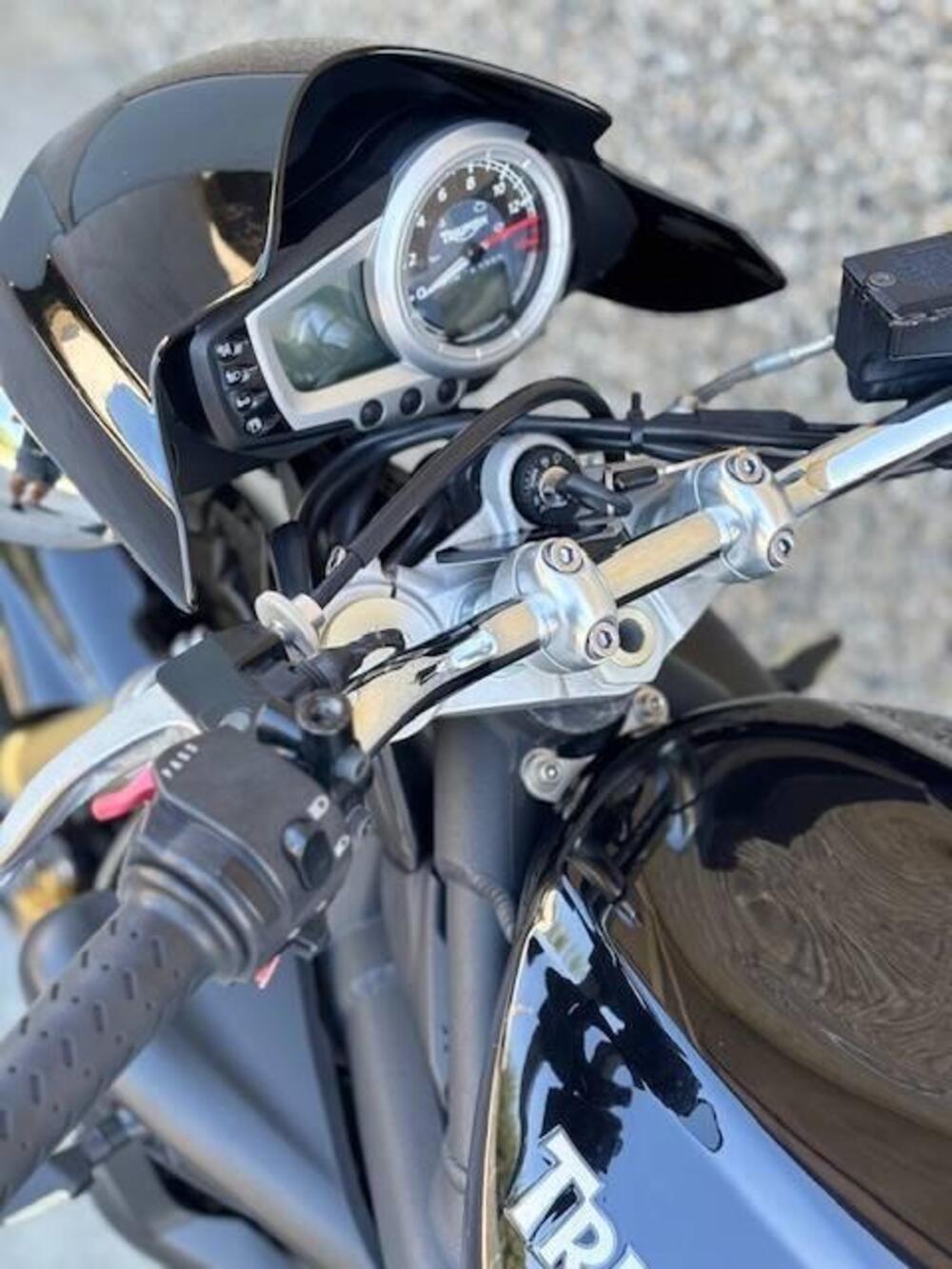 Triumph Street Triple (2007 - 12) (17)