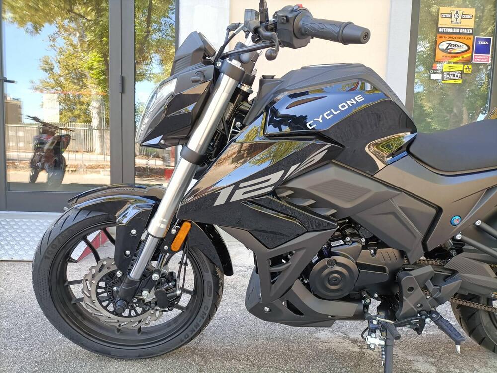 Cyclone Battlo 5S (2025 - 26) (7)