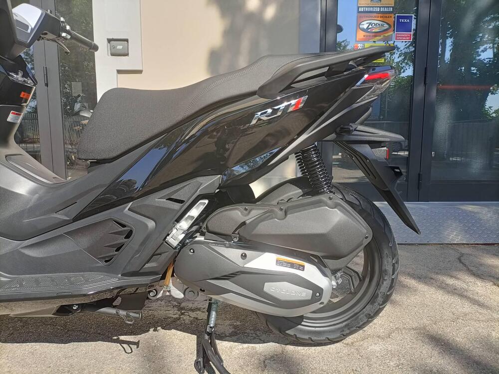 Cyclone RT1 (2025 - 26) (11)