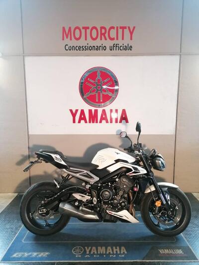 Triumph Street Triple 765 R (2023 - 25) usata