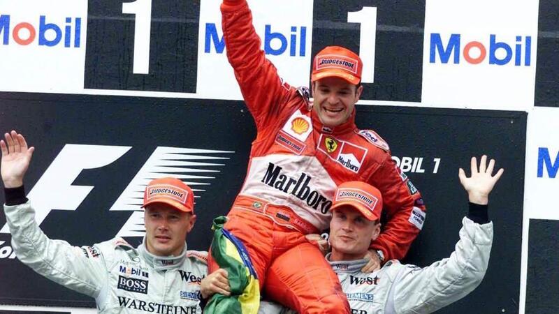Formula 1. Accadde oggi, Barrichello vince alla Senna con un aiuto dalla sorte e Schumacher ringrazia